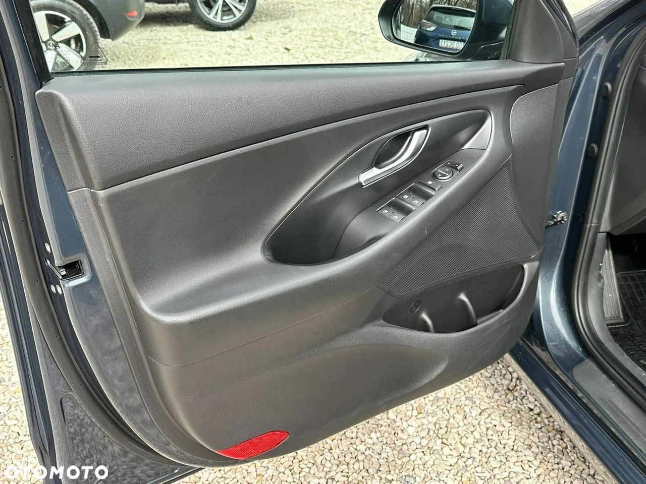 Hyundai i30 1.6 D Classic + - 8