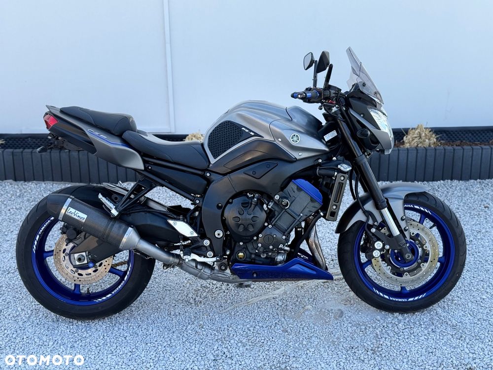 Yamaha FZ8 - 7