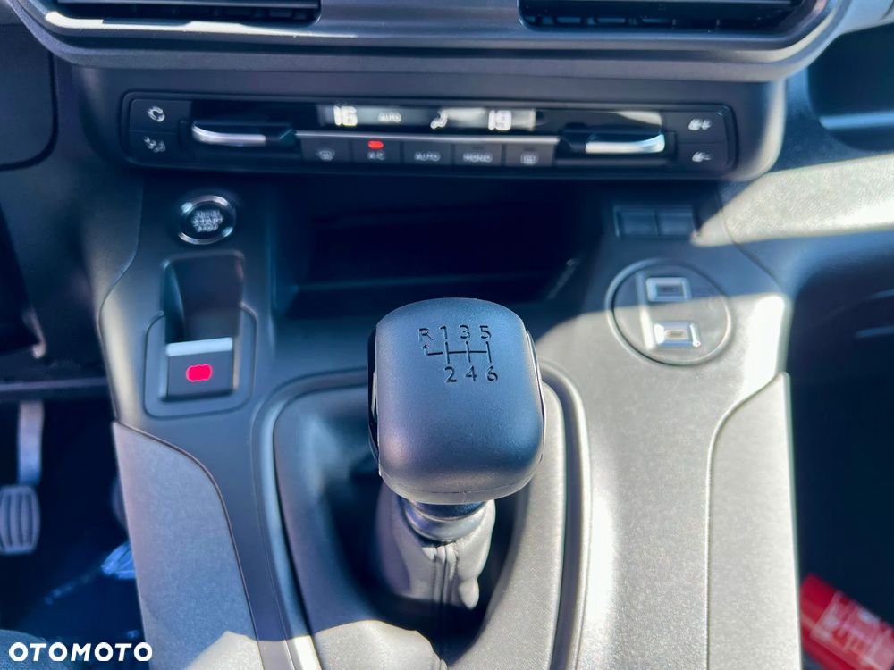 Peugeot Rifter 1.5 BlueHDI Allure S&S - 22