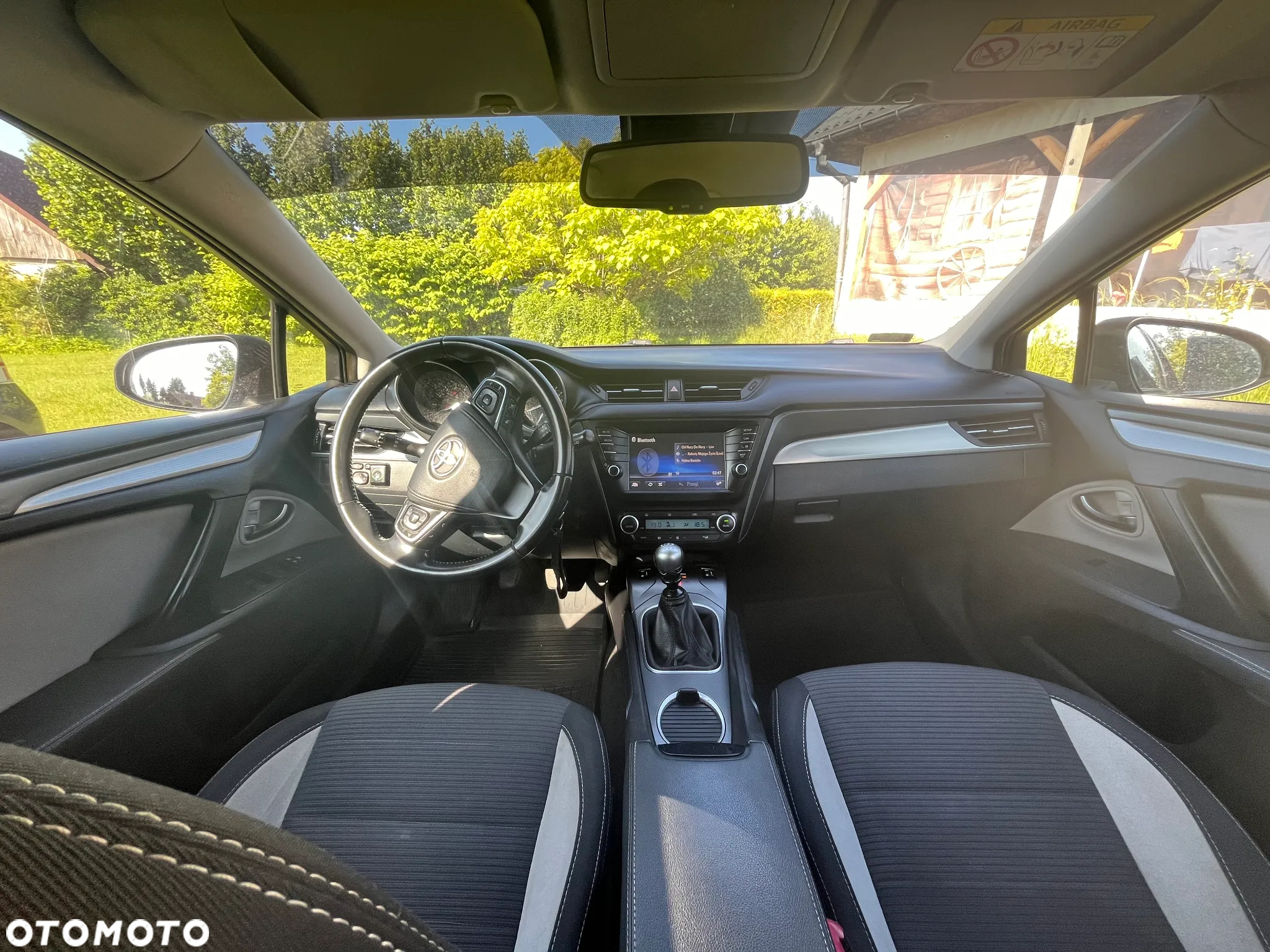 Toyota Avensis 1.8 Premium - 3