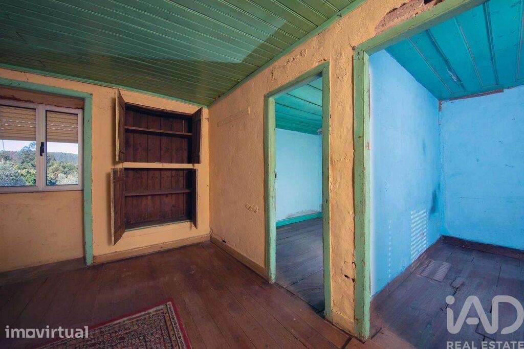 Casa / Villa T2 em Miranda do Corvo de 188 m2 - Grande imagem: 4/29