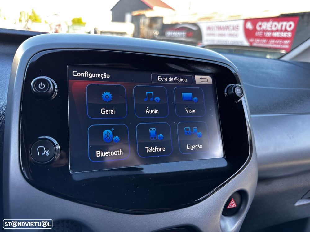 Toyota Aygo 1.0 X-Clusiv Black - 31