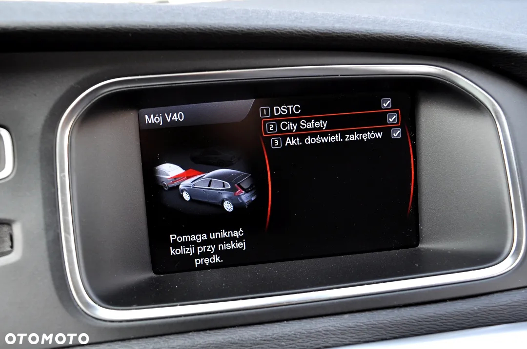 Volvo V40 D2 Summum - 29