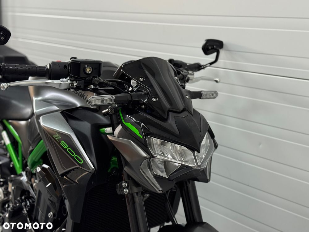 Kawasaki Z - 13
