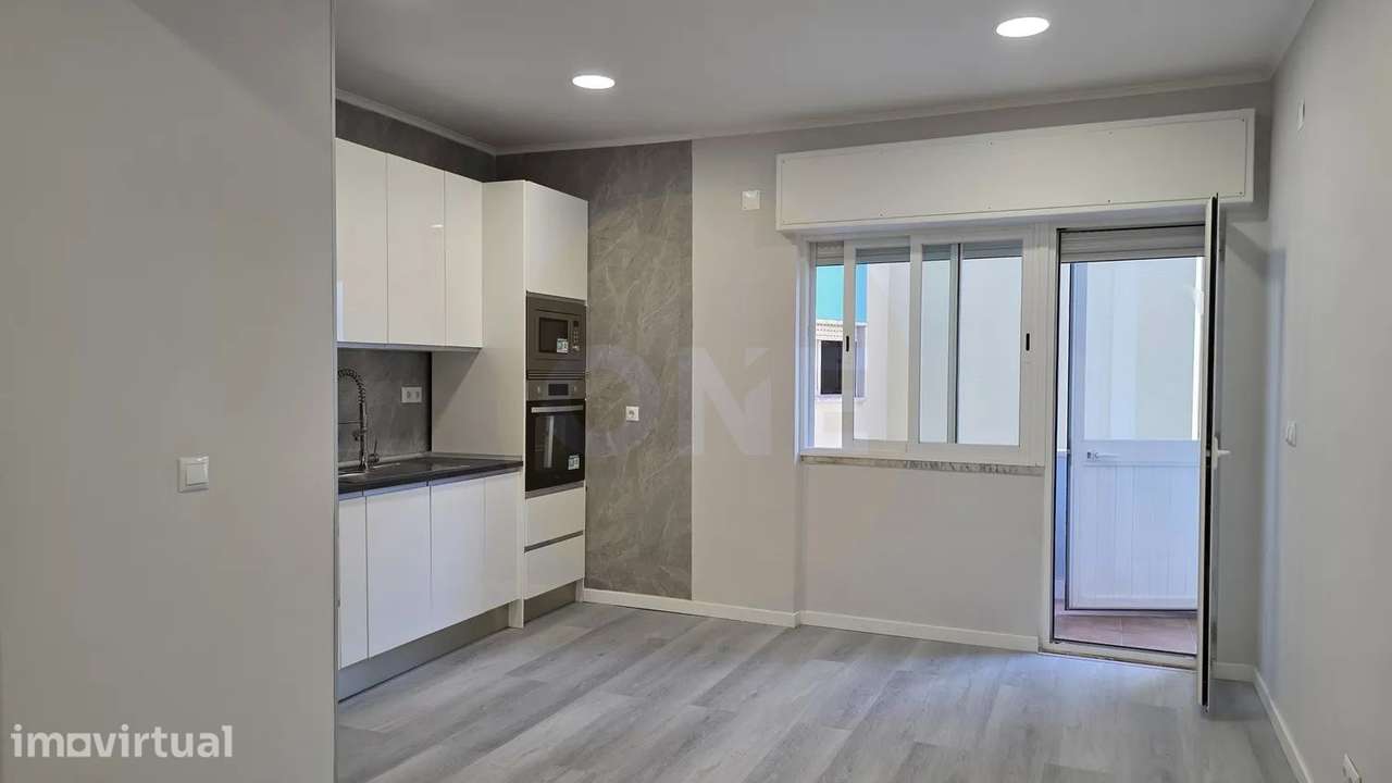 T1 Amadora/Centro Remodelado - Grande imagem: 2/15