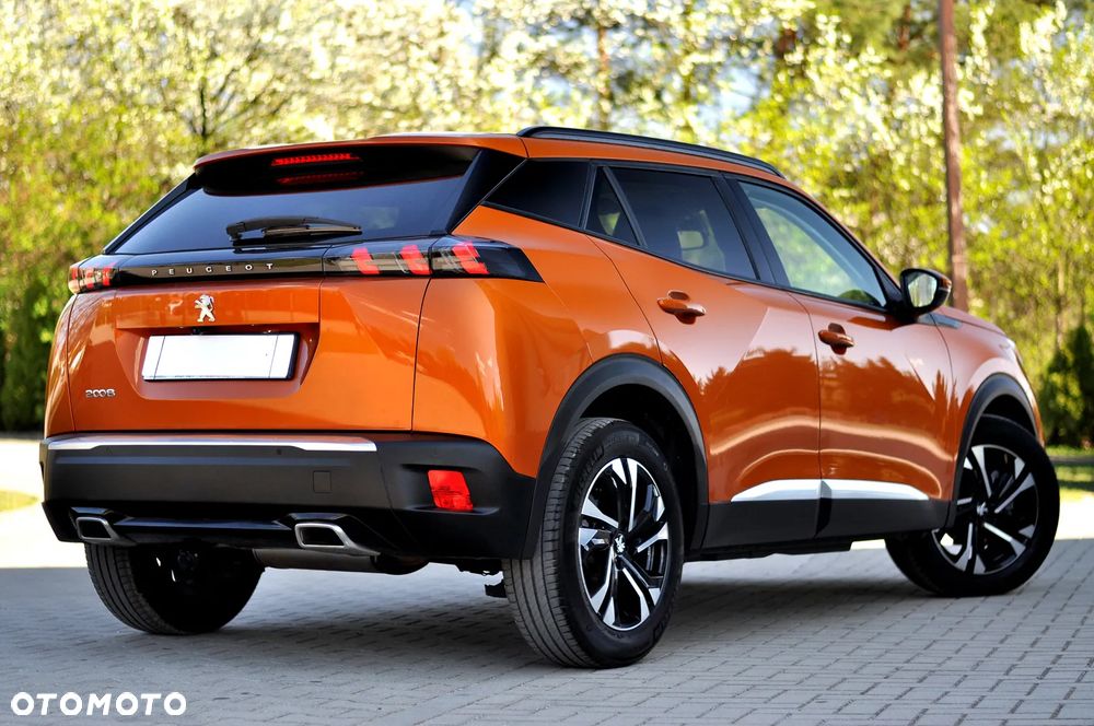 Peugeot 2008 1.2 Pure Tech GPF Allure S&S EAT6 - 10