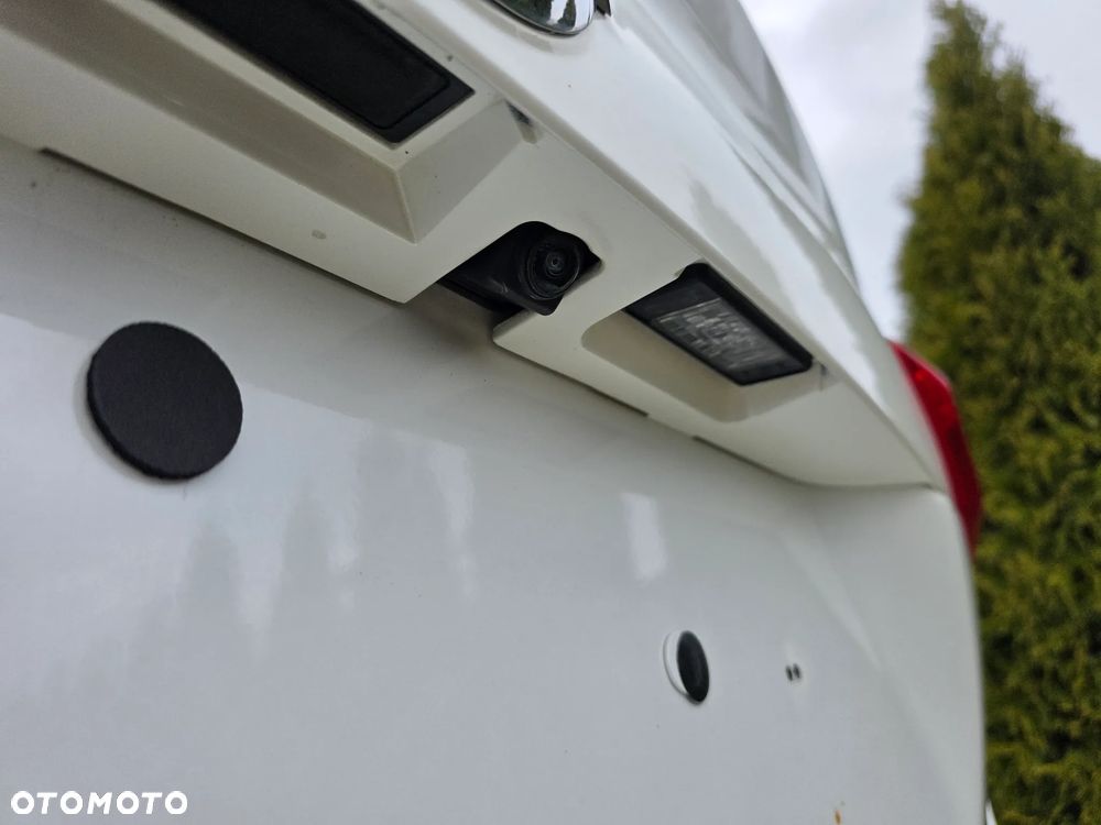 Nissan Qashqai 1.6 DCi Xtronic TEKNA - 12