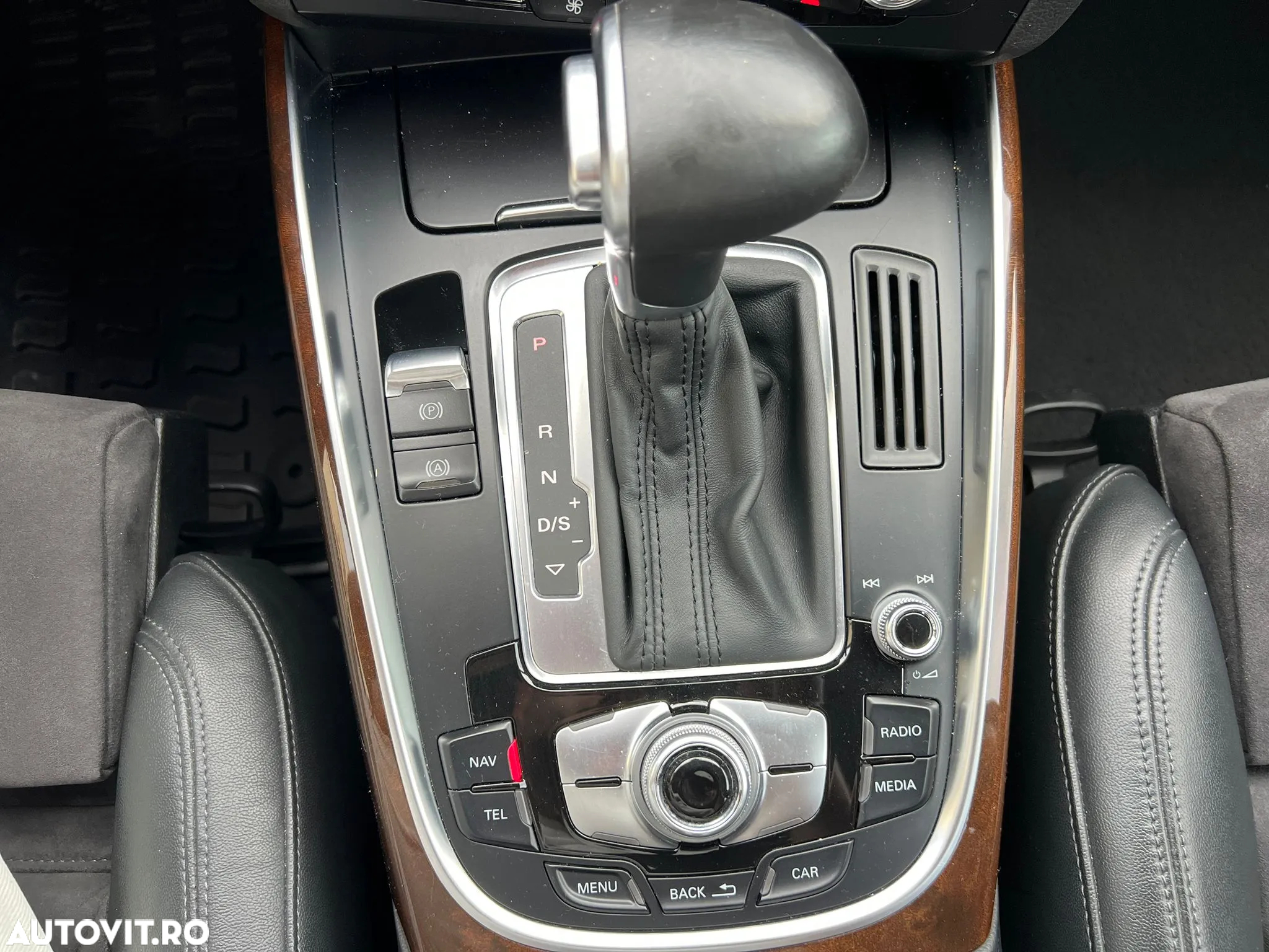 Audi Q5 2.0 40 TDI quattro S tronic Basic - 35