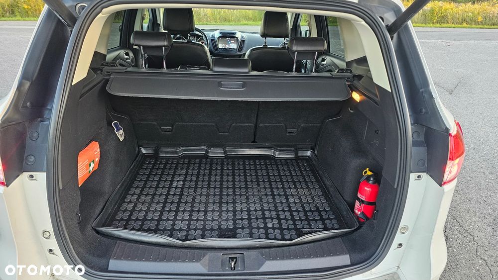 Ford Kuga - 16