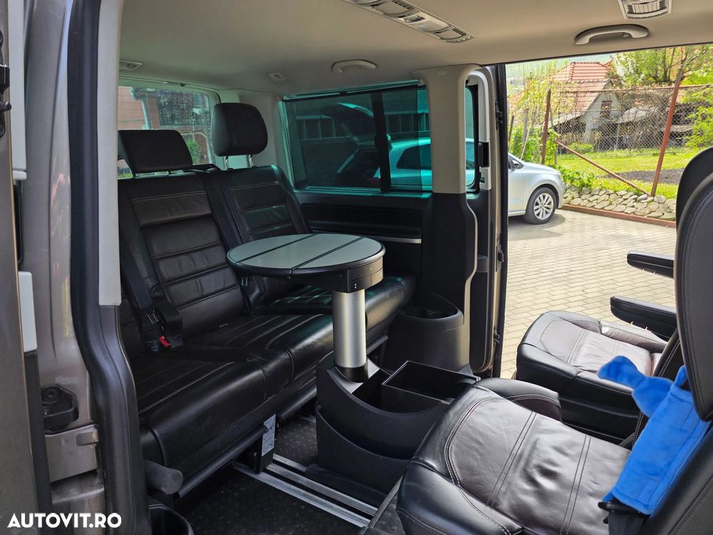 Volkswagen Multivan - 25