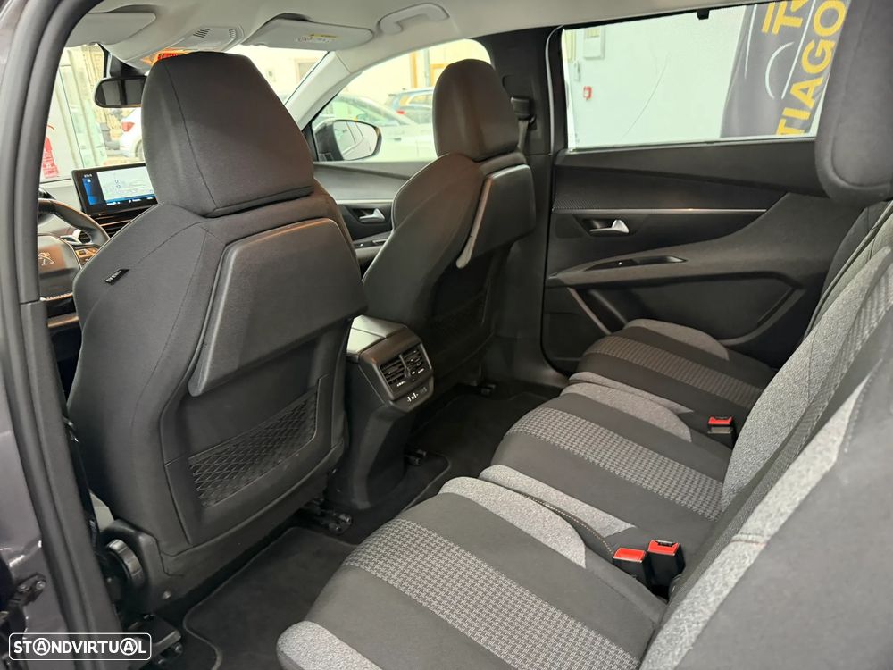 Peugeot 5008 1.5 BlueHDi Active Pack EAT8 - 39