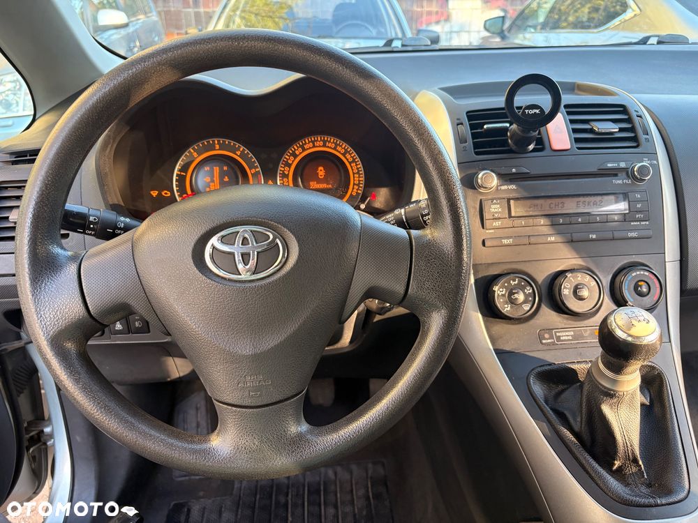 Toyota Auris 1.4 D-4D Luna - 11