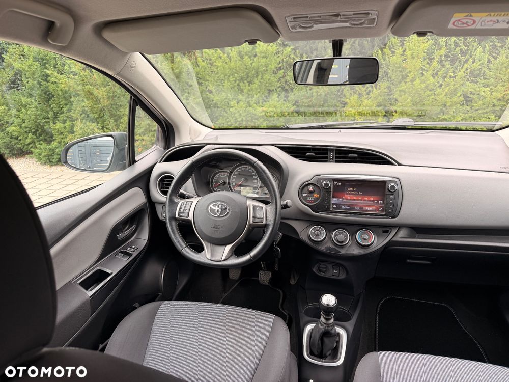 Toyota Yaris 1.33 VVT-i Club - 12