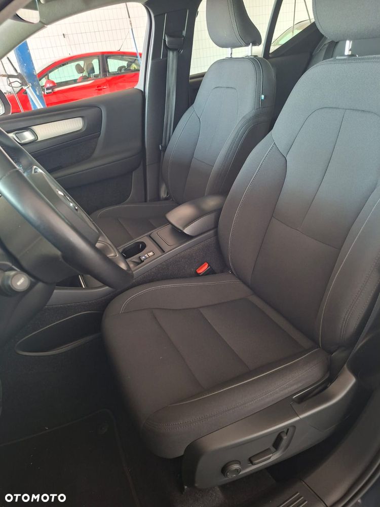 Volvo XC 40 T3 Momentum - 11