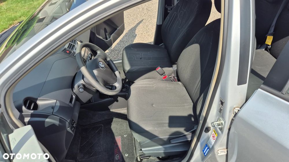 Toyota Yaris 1.0 VVT-i - 13