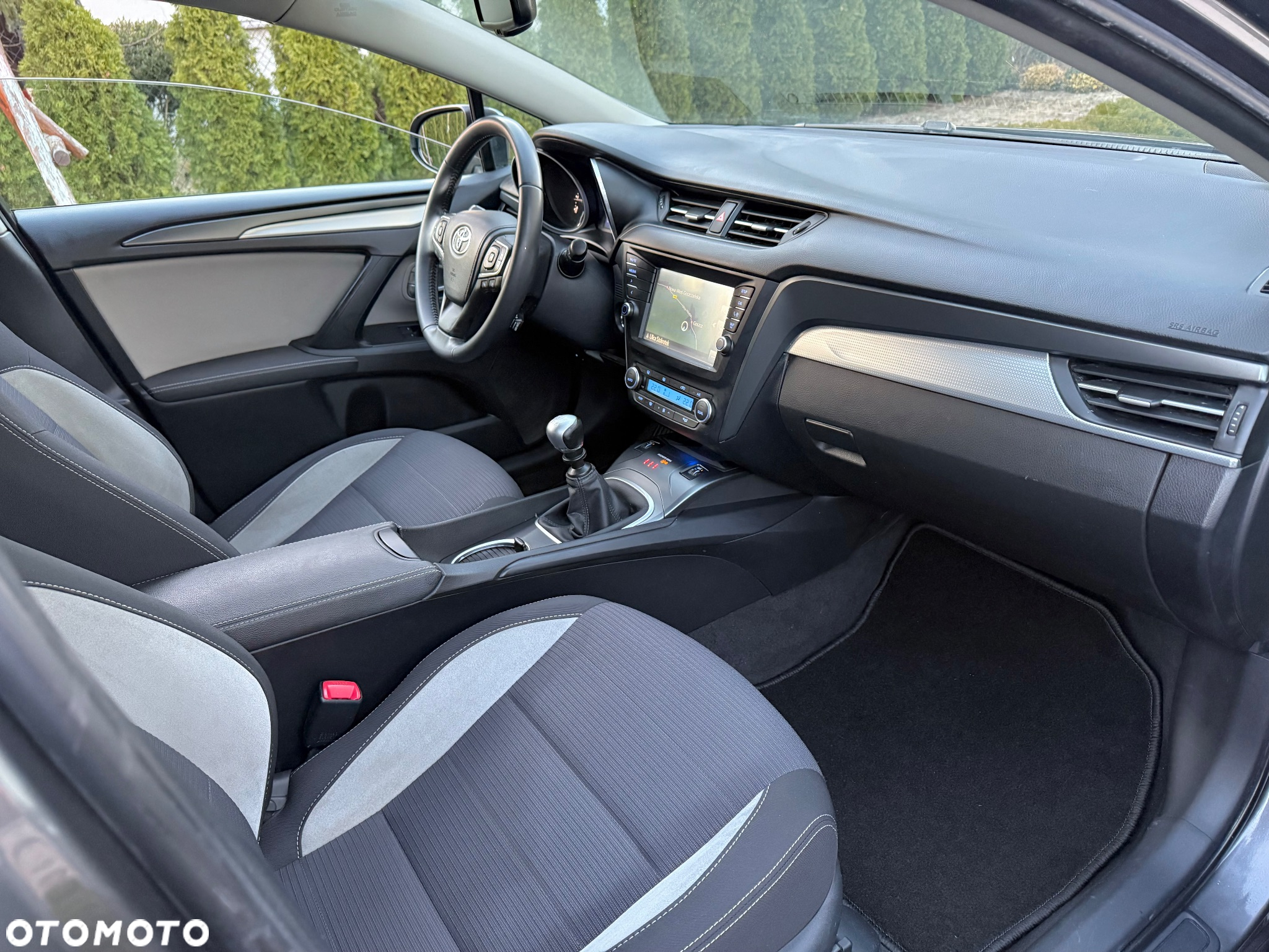Toyota Avensis Touring Sports 1.8 Edition S+ - 13