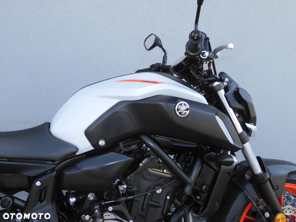 Yamaha MT - 19