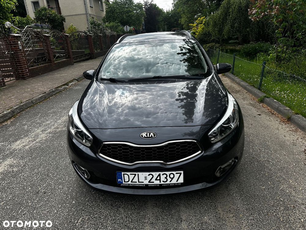 Kia Ceed 1.6 GDI Dream Team Edition - 2