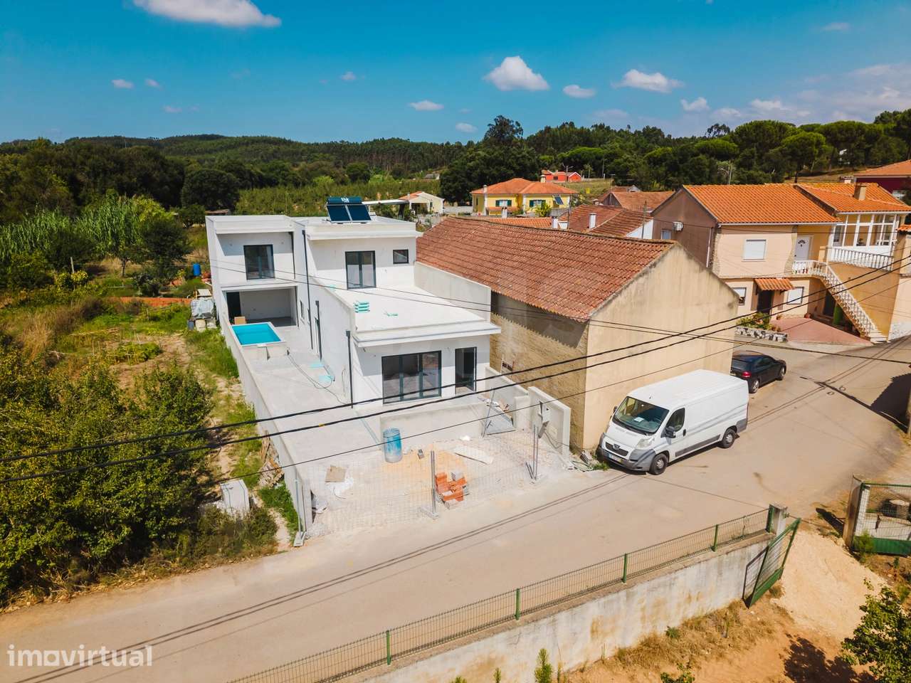 Moradia T3 Nova com Piscina - Grande imagem: 4/42