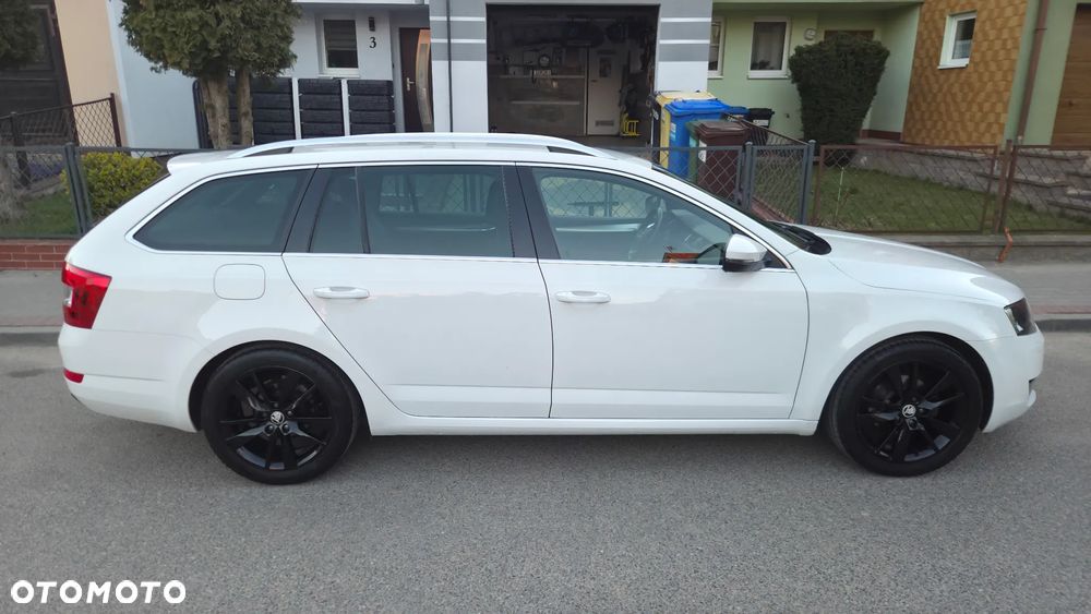 Skoda Octavia 1.6 TDI DPF DSG Elegance - 12