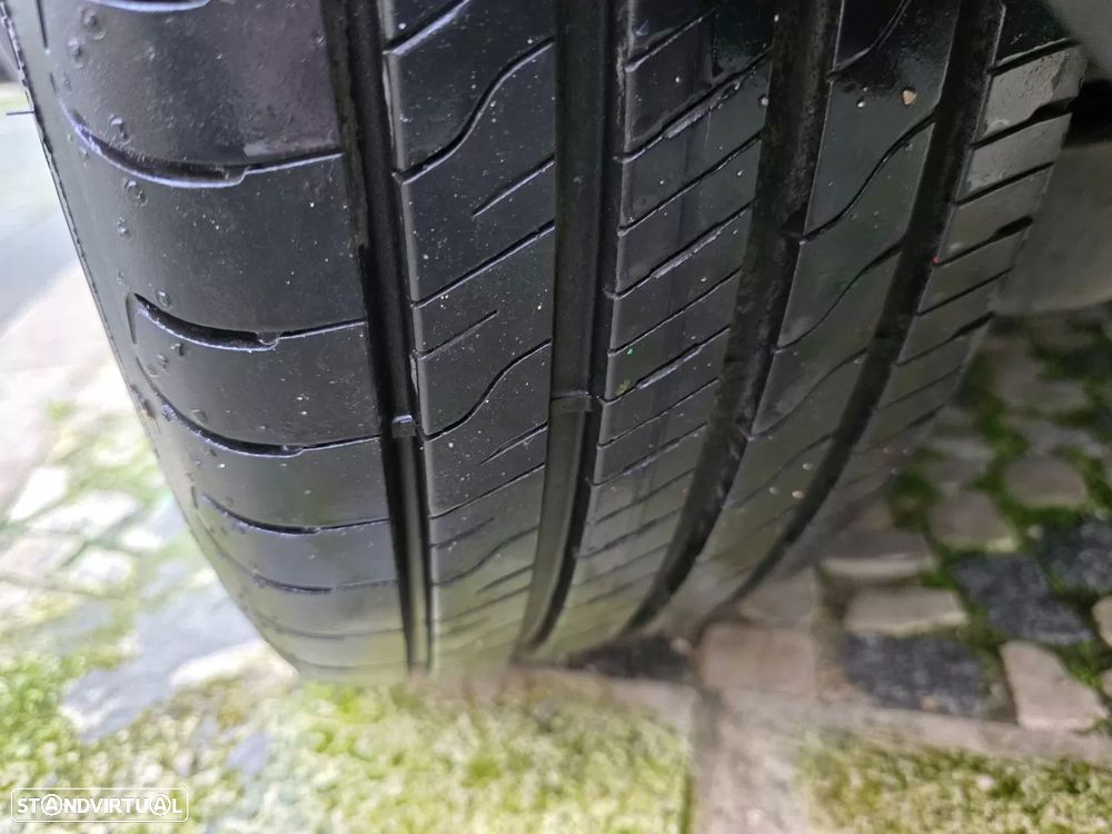 VW Golf 1.4i Trendline AC - 20