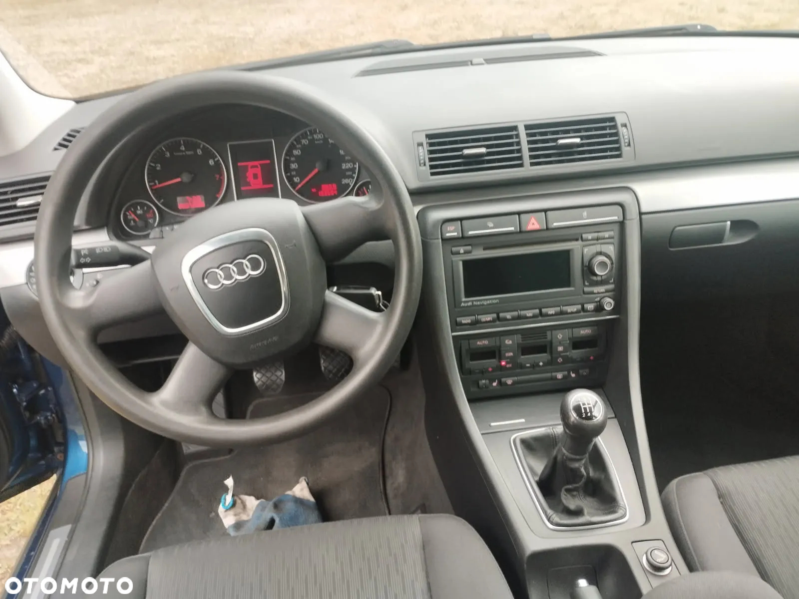 Audi A4 Avant 1.6 - 8