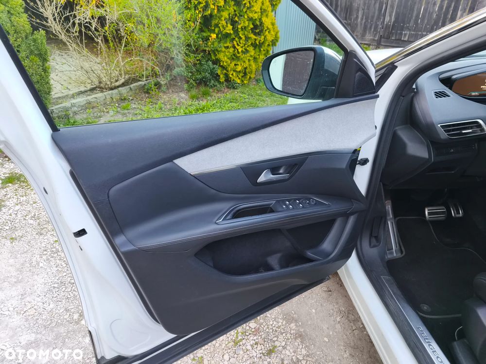 Peugeot 3008 BlueHDi 180 Stop & Start EAT8 GT - 16