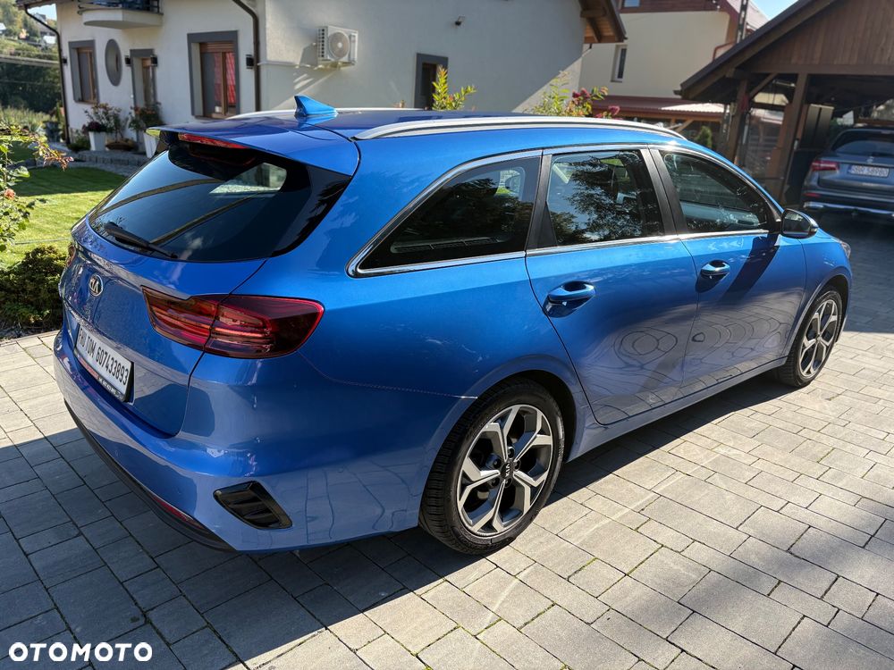 Kia Ceed - 16