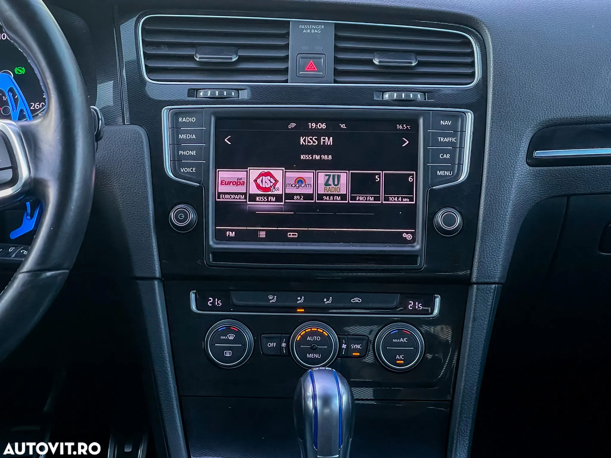 Volkswagen Golf GTE - 12