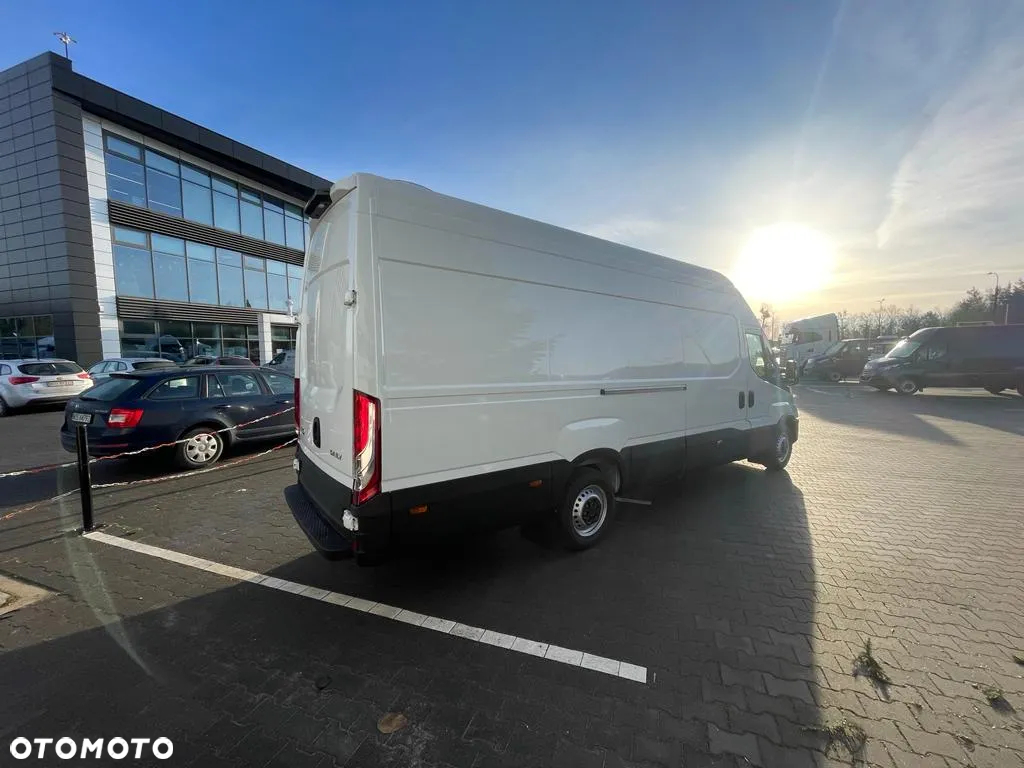 Iveco DAILY 35S18HV - 6