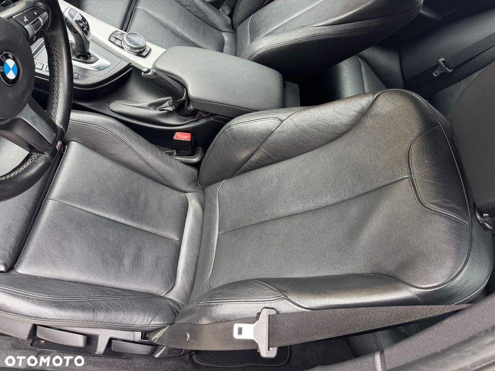 BMW Seria 3 320d xDrive Sport - 29
