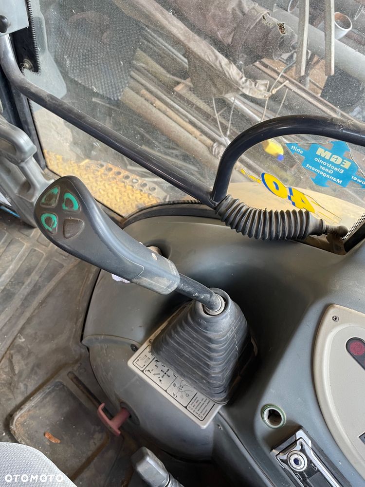 Komatsu WB97s - 11