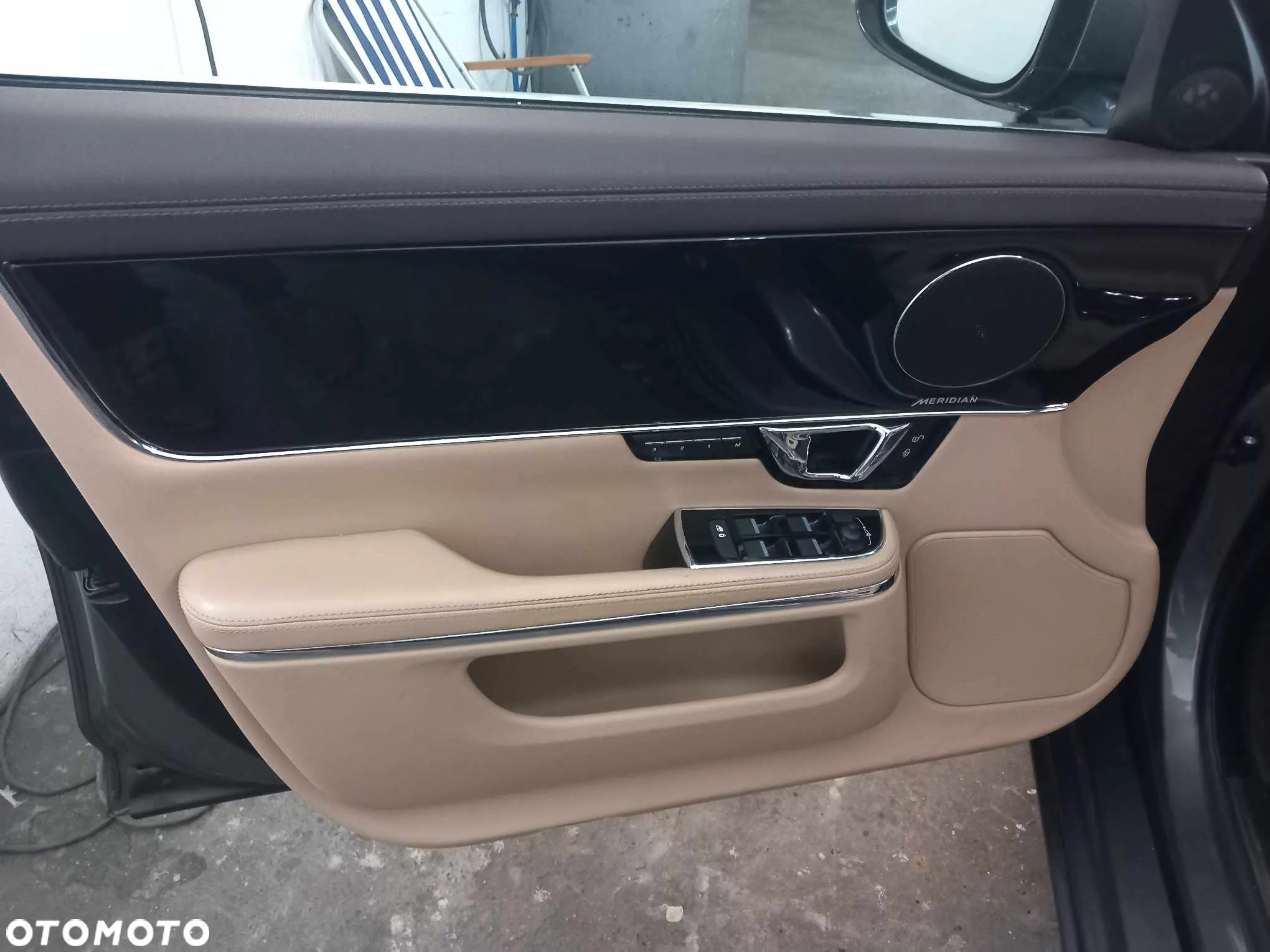 Jaguar XJ 3.0 D V6 Premium Luxury - 9