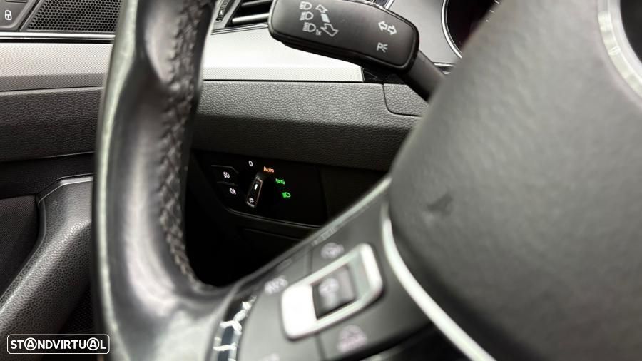 VW Passat Variant 1.6 TDI (BlueMotion ) DSG Comfortline - 10