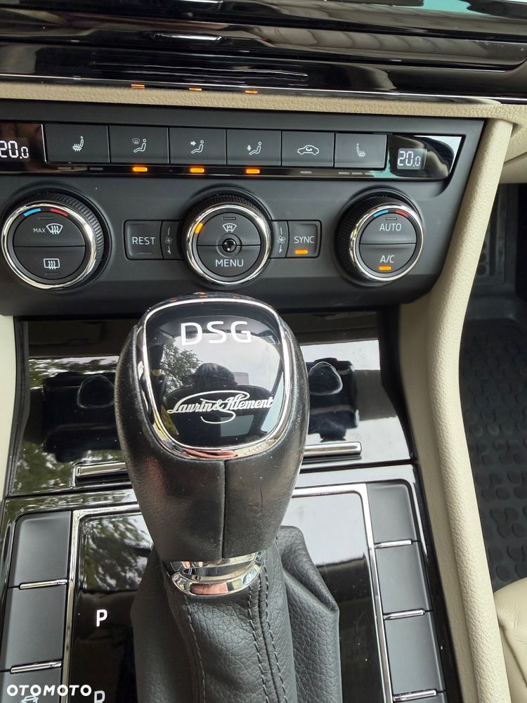 Skoda Superb - 19