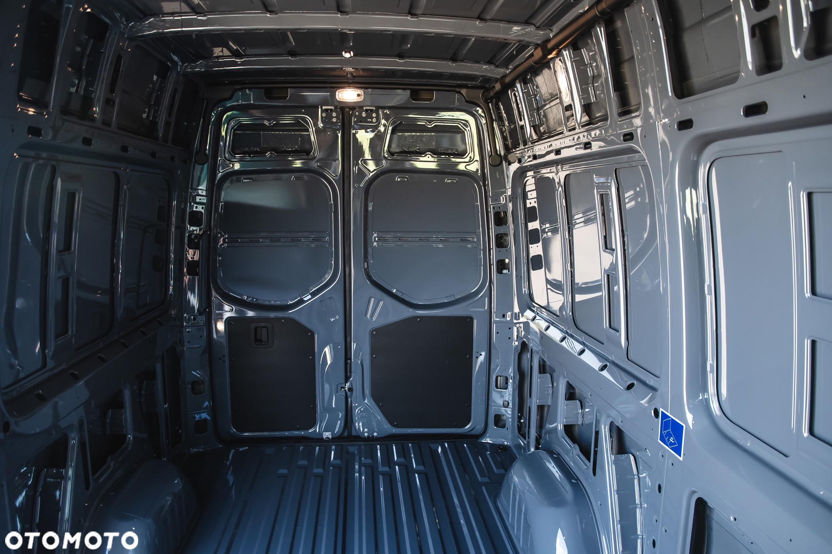 Mercedes-Benz Sprinter - 26
