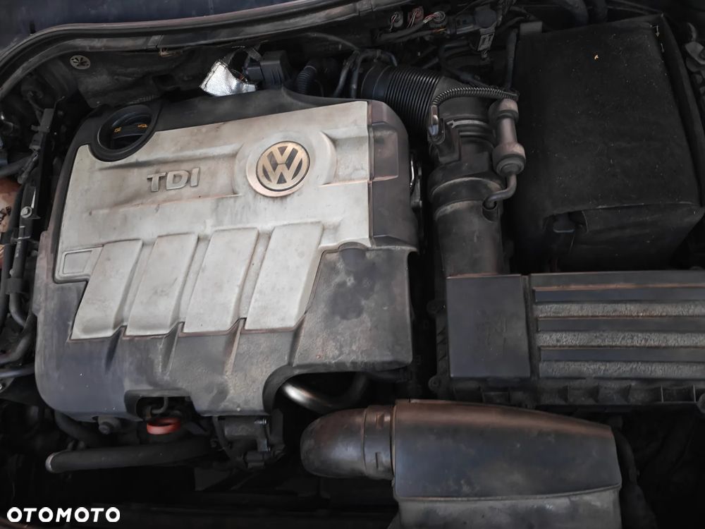 Volkswagen Passat 2.0 TDI Comfortline - 17