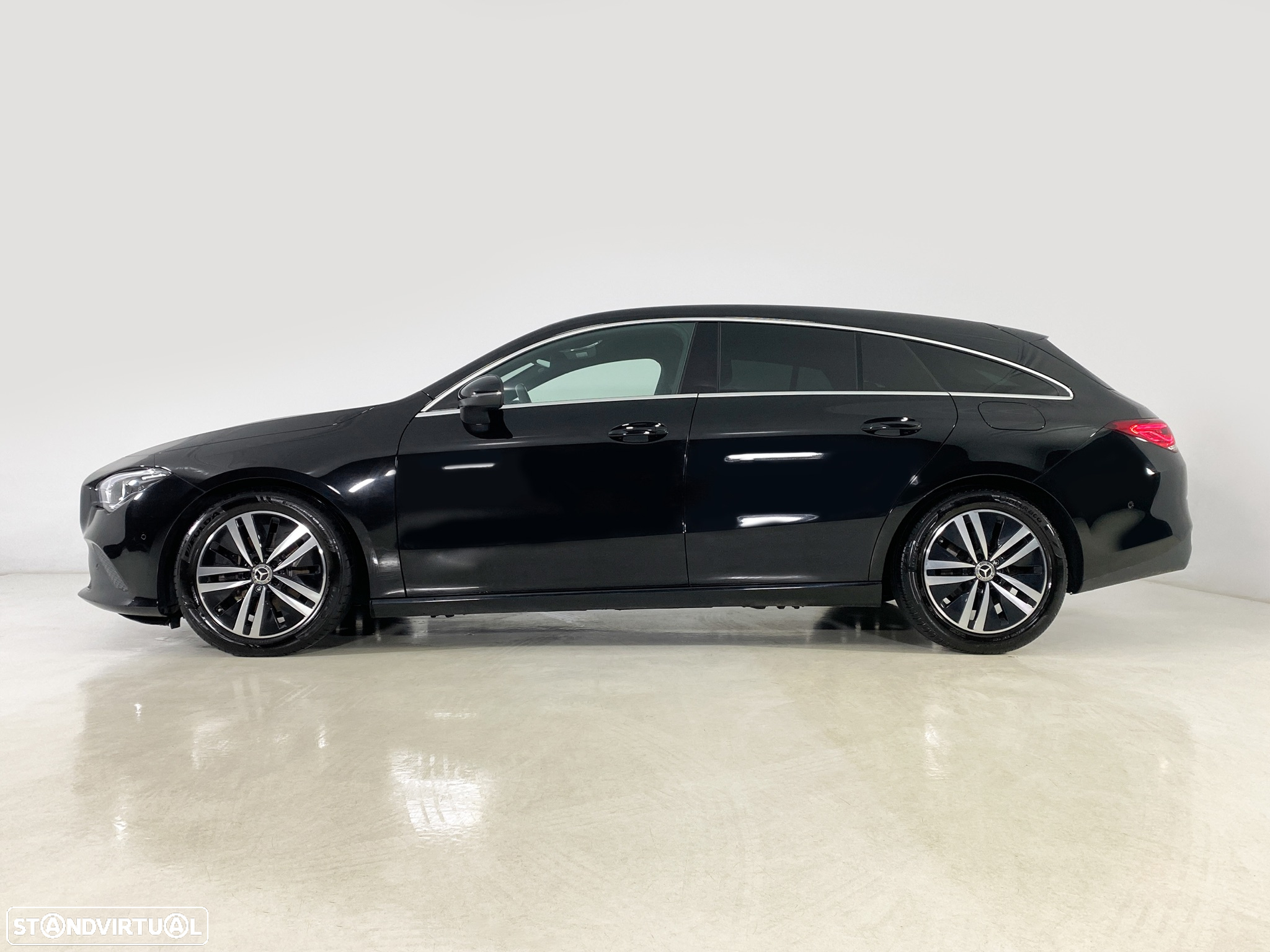 Mercedes-Benz CLA 180 d Shooting Brake Business Solutions Aut. - 4