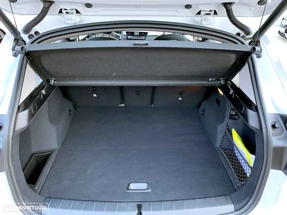 BMW X1 25 e xDrive Line Sport - 38