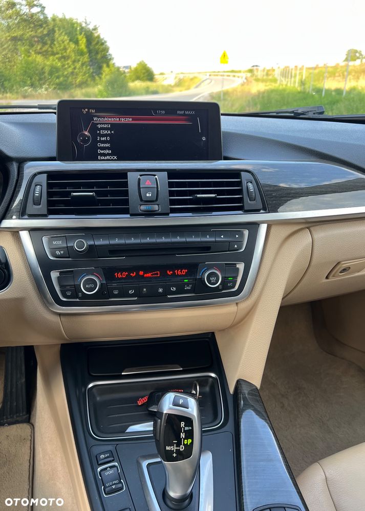 BMW Seria 3 320d Sport-Aut Luxury Line - 10