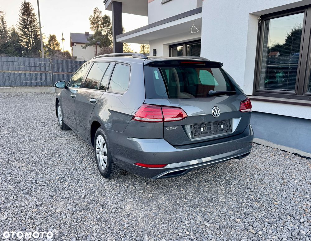 Volkswagen Golf - 3
