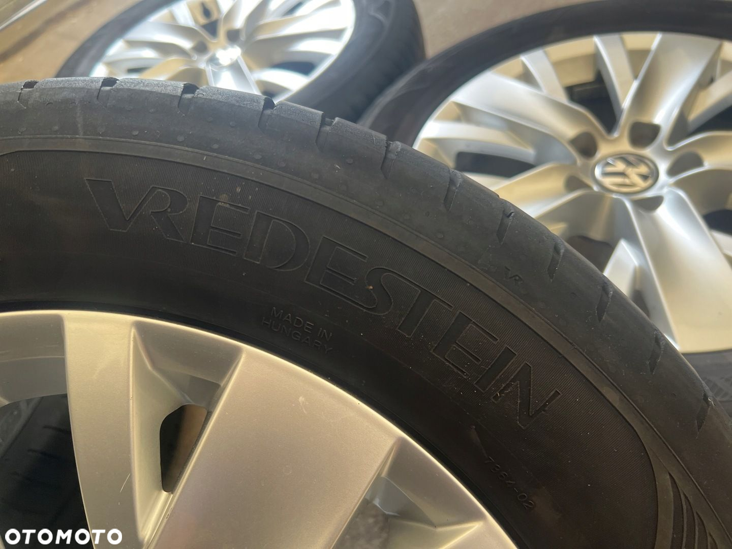 KOŁA FELGI ALU OPONY VOLKSWAGEN TIGUAN 17 5X112 VREDESTEIN 235/55/17 - 9