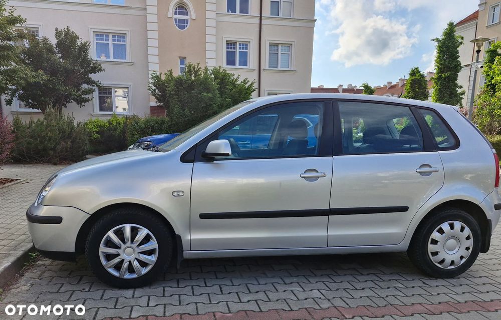 Volkswagen Polo 1.4 16V Comfortline - 3