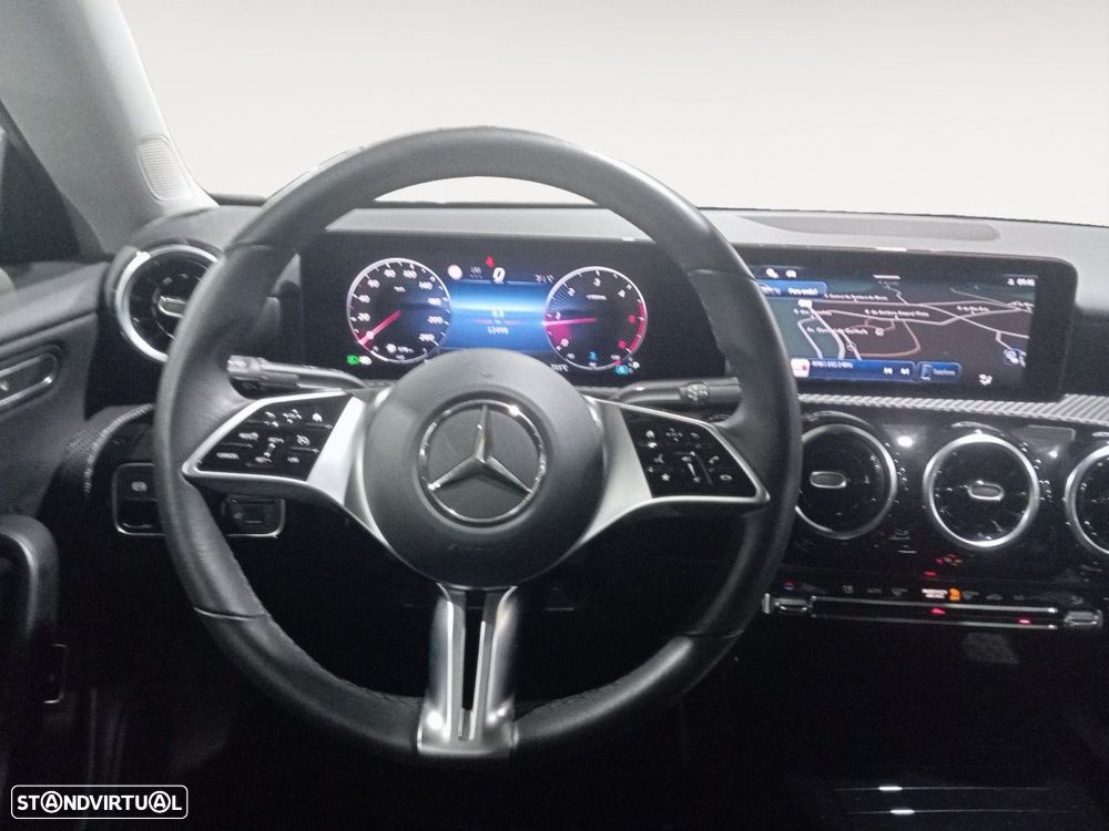 Mercedes-Benz CLA 180 d - 12