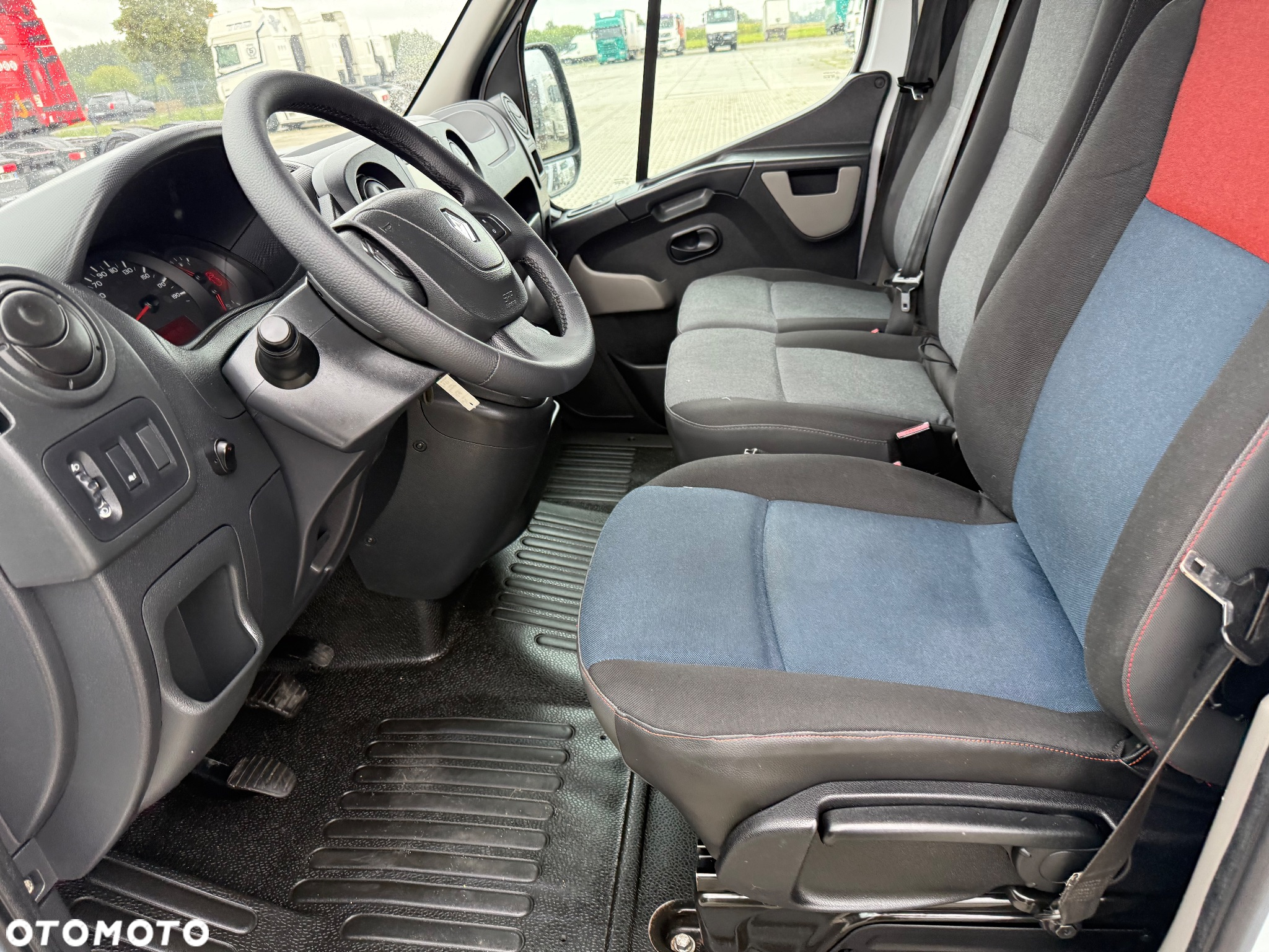 Renault MASTER 170 / L3H2 / DUŻE RADIO / Z FRANCJI / STAN BDB / / / - 28