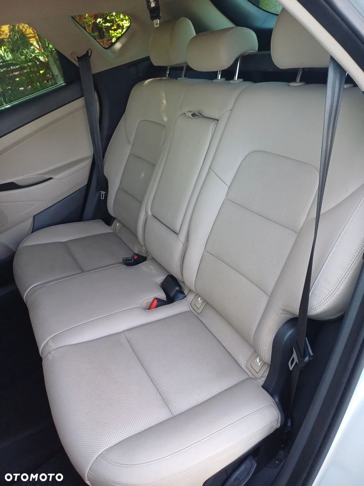 Hyundai Tucson - 13