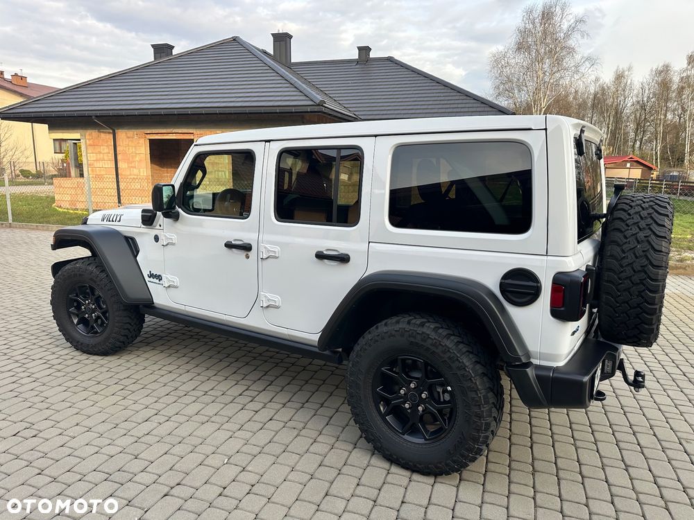 Jeep Wrangler - 9