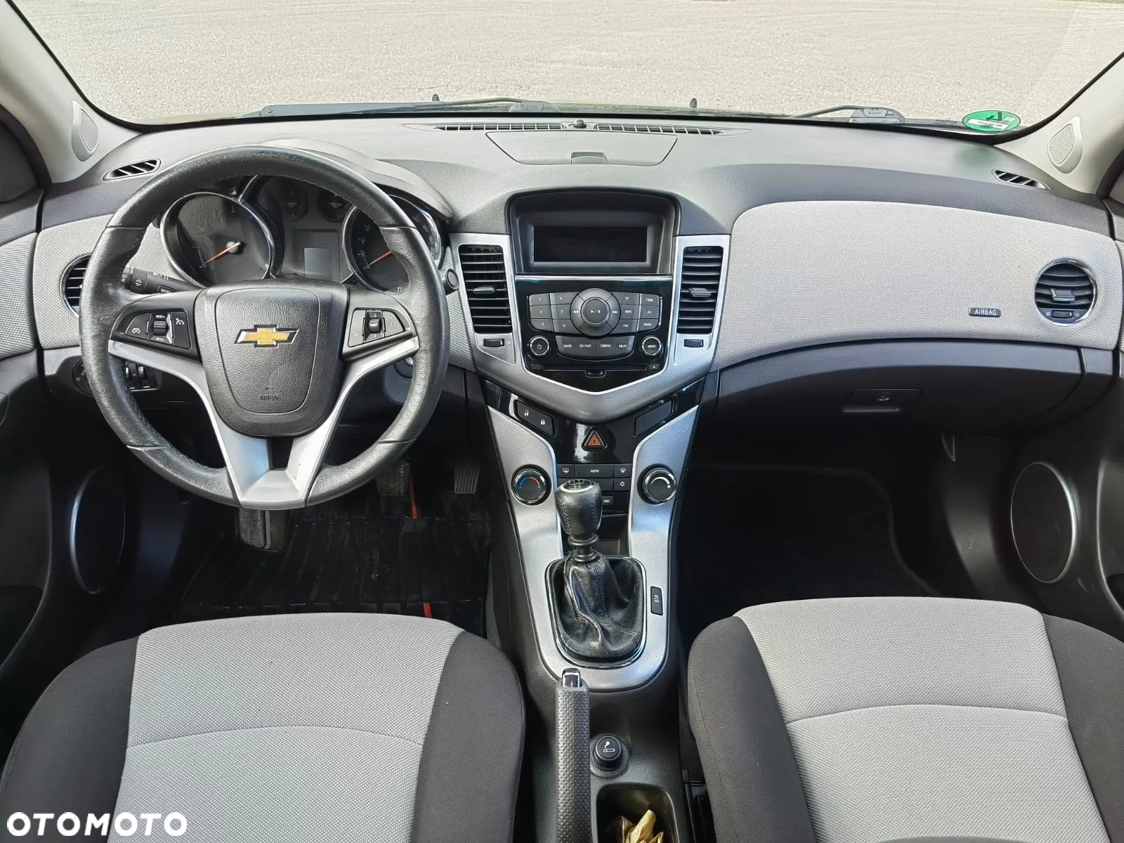 Chevrolet Cruze - 12