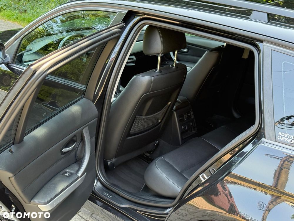 BMW Seria 3 318d DPF Edition Exclusive - 25