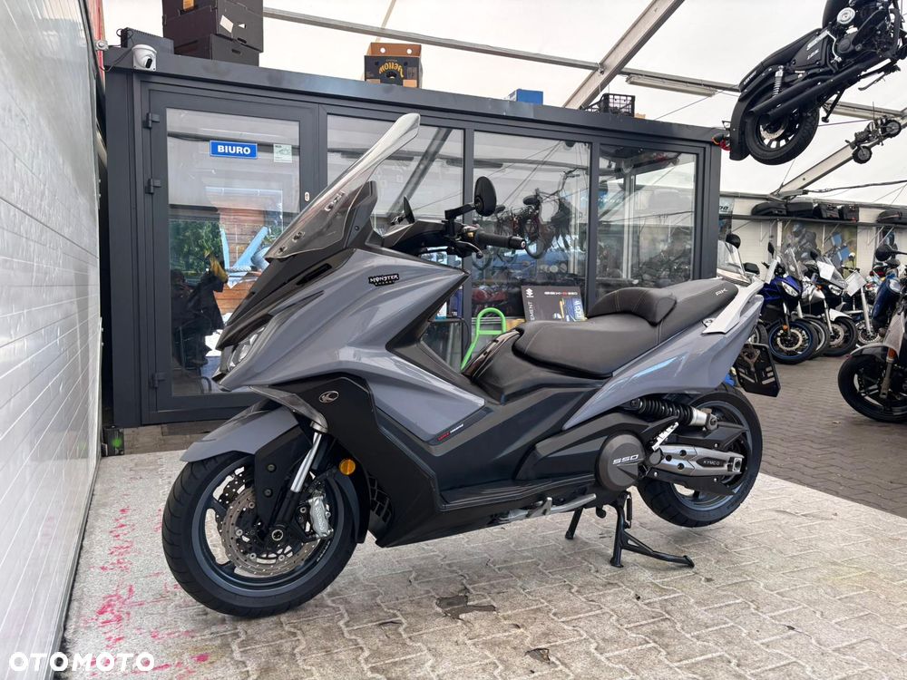 Kymco AK 550 - 8